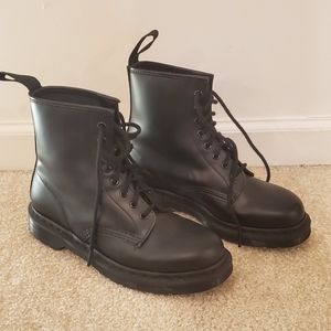 Dr. Martens 1460 Mono